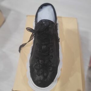 Elegant Black Lace Women's Sneakers